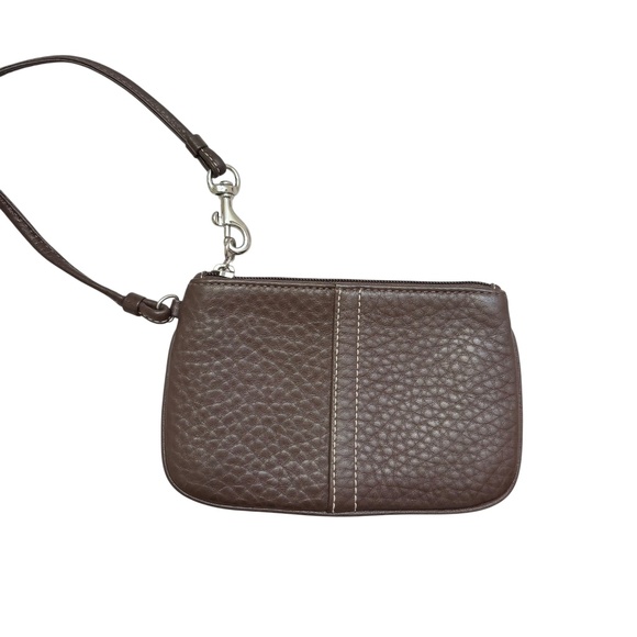 Coach pebbled leather wristlet bag READ - Picture 1 of 5